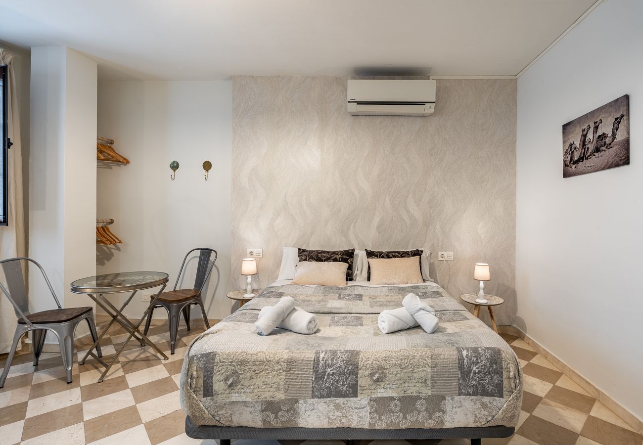 Apartamento en Granada - C) APCL-11