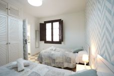 Apartamento en Granada - C3) AP-13