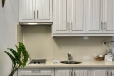 Apartment in Granada - B2) APM-2